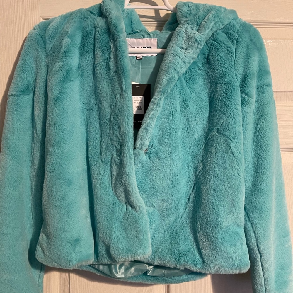 Fashion Nova Faux Fur M